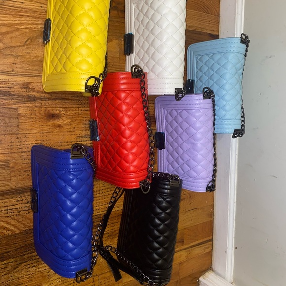 Colorful purses - Picture 2 of 8